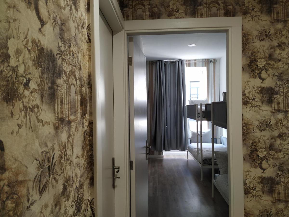 Majestic Hostel Porto Bagian luar foto
